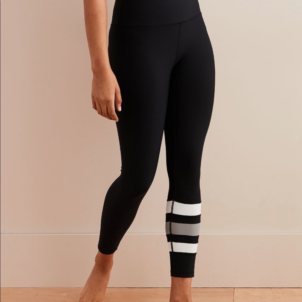 Aerie Move high waisted legging